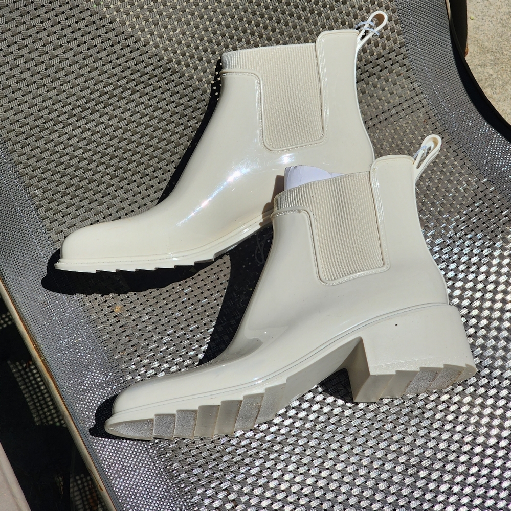 A New Day Women's Camille Heeled Boots - Picture 5 of 9